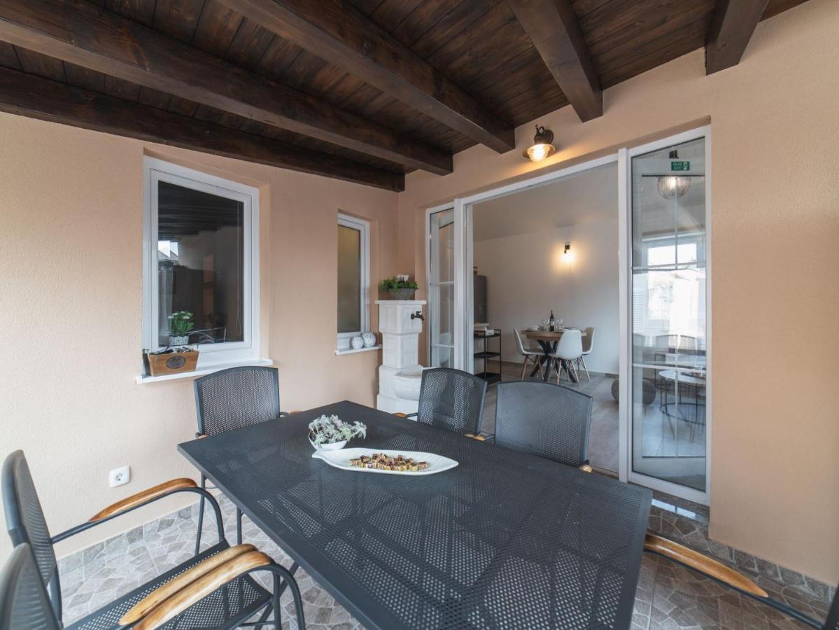 Apartment Fiora Kaštela Extérieur photo